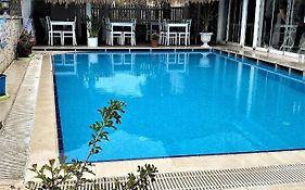 Alacati Eldoris Butik Hotel